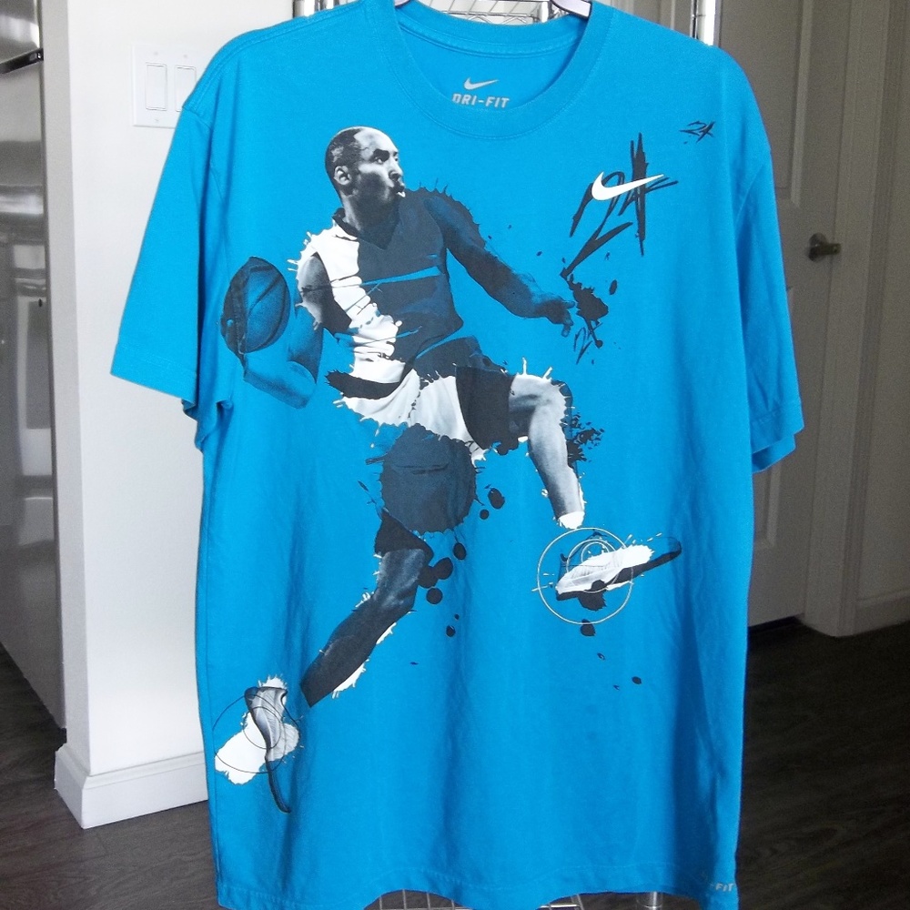 Kobe Bryant T-shirt Nike Dri Fit Large Lakers NBA
